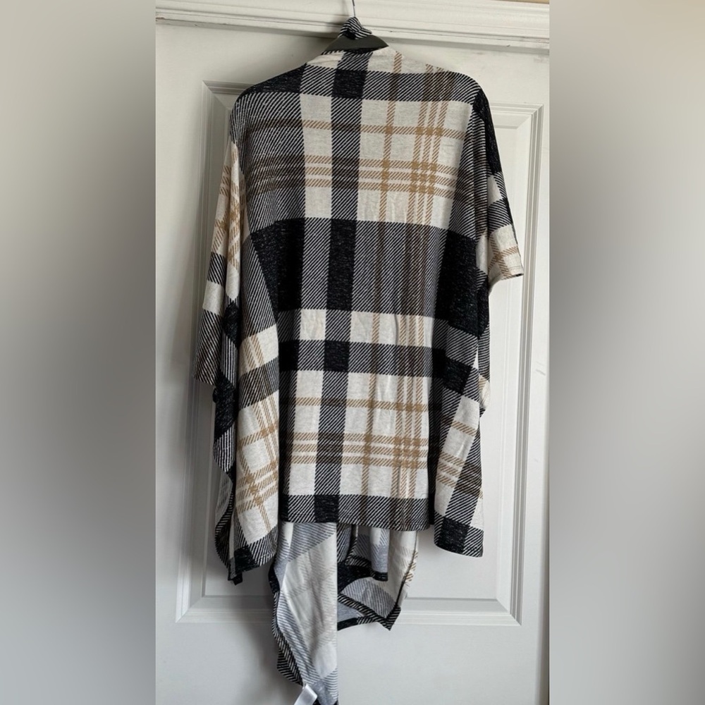 LuLaRoe Black, White & Tan Plaid kaftan wrap - Picture 3 of 5
